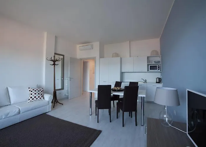 勒普瑞米尔公寓式酒店